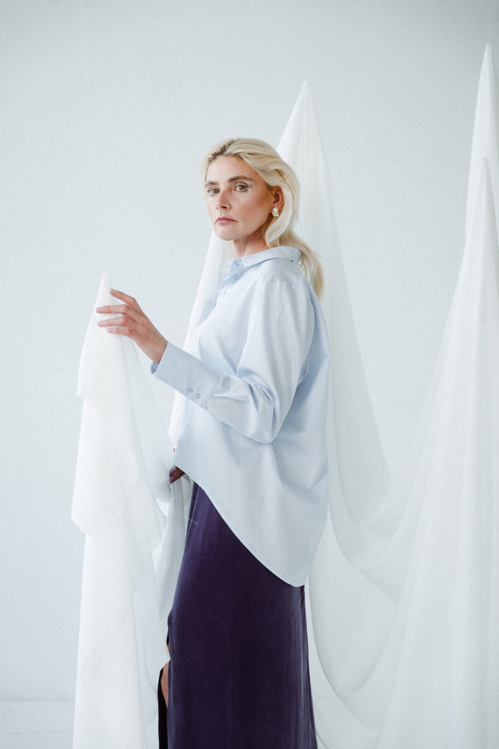 koszula z wiązaniem FLOW ice blue - obrazek 3